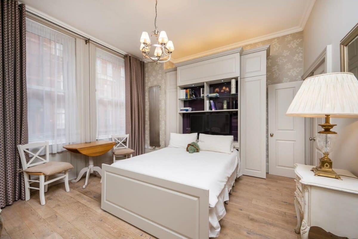 Charming Chelsea Studio Your Cozy Urban Retreat Londen Buitenkant foto